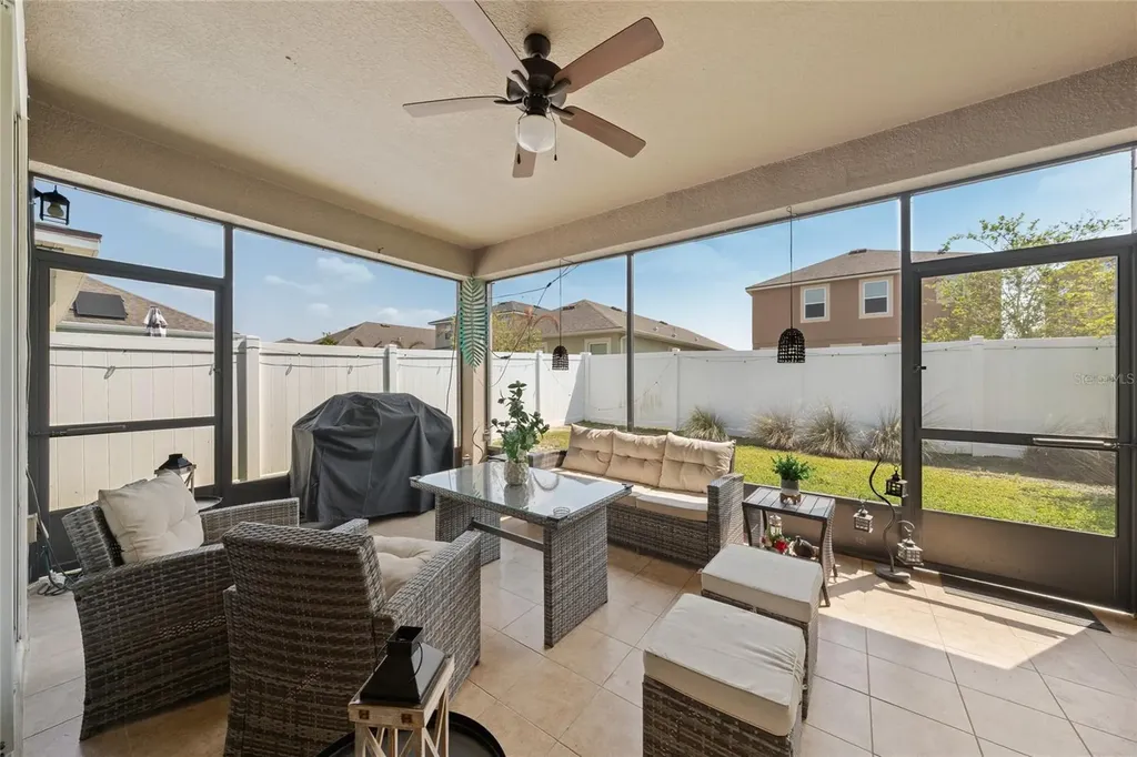 2121 Avian Loop Kissimmee FL 34741