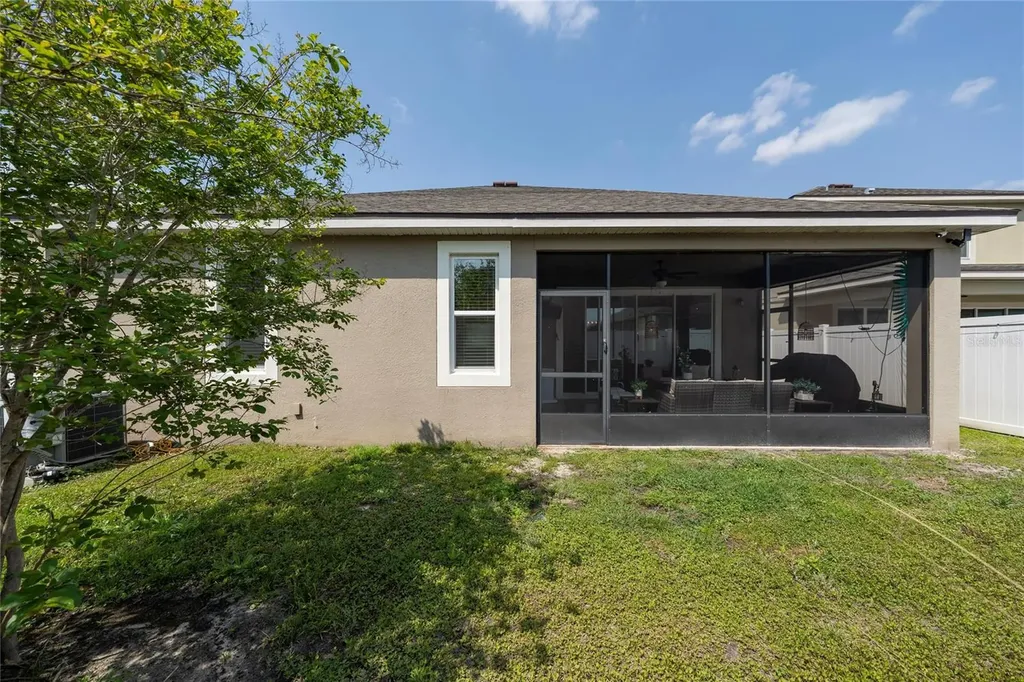 2121 Avian Loop Kissimmee FL 34741