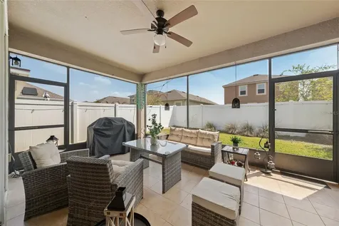 2121 Avian Loop Kissimmee FL 34741