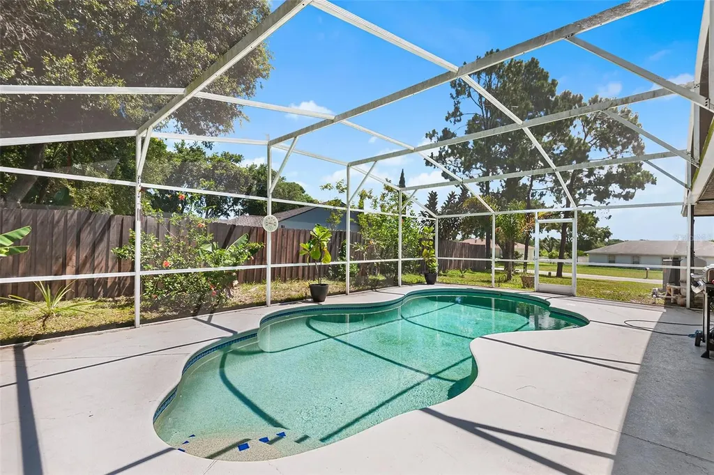 2861 Pond View Drive Haines City FL 33844