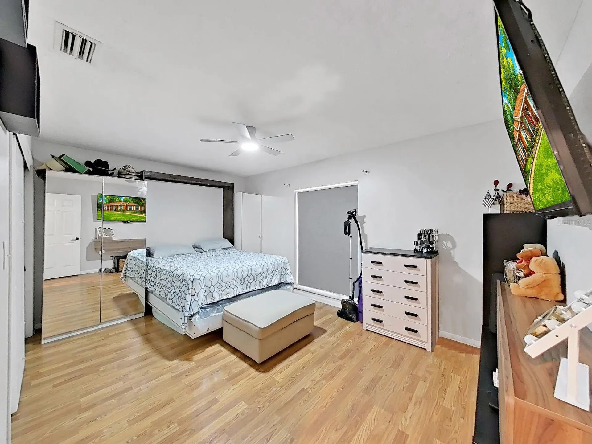 7608 Barry Road Tampa FL 33615