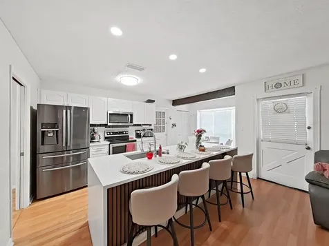 7608 Barry Road Tampa FL 33615