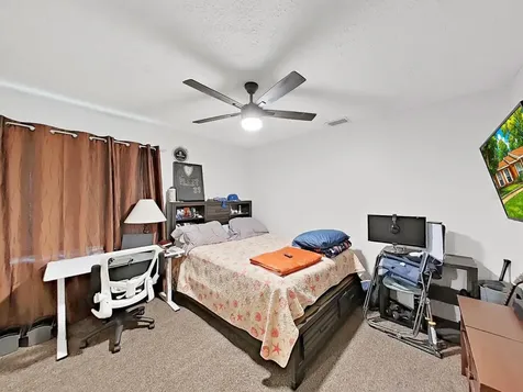 7608 Barry Road Tampa FL 33615