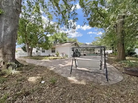7608 Barry Road Tampa FL 33615