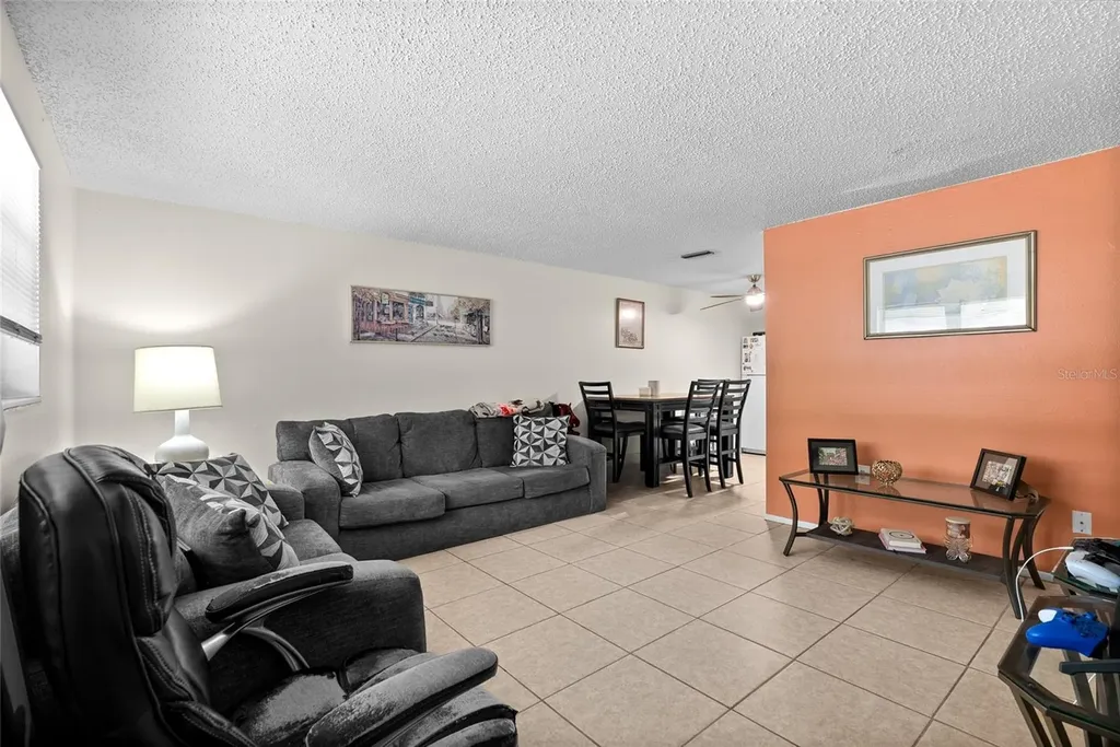 8040 47th Avenue N St Petersburg FL 33709