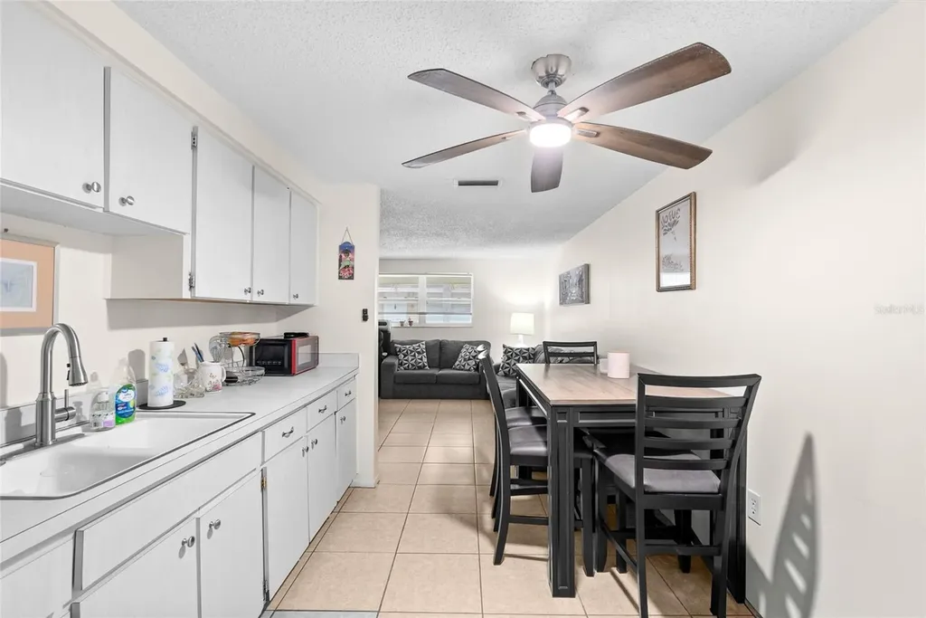 8040 47th Avenue N St Petersburg FL 33709