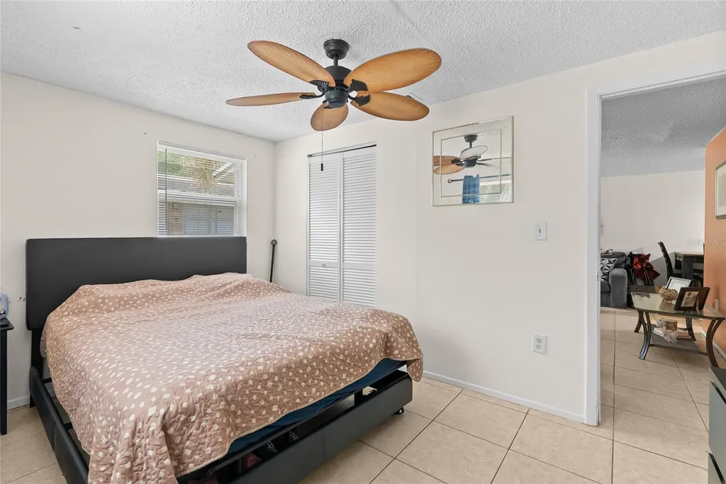 8040 47th Avenue N St Petersburg FL 33709