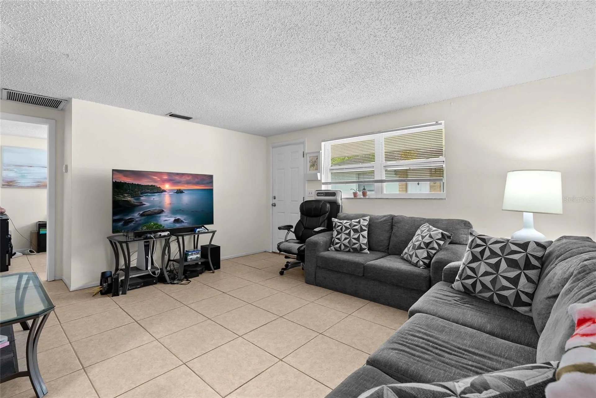 8040 47th Avenue N St Petersburg FL 33709