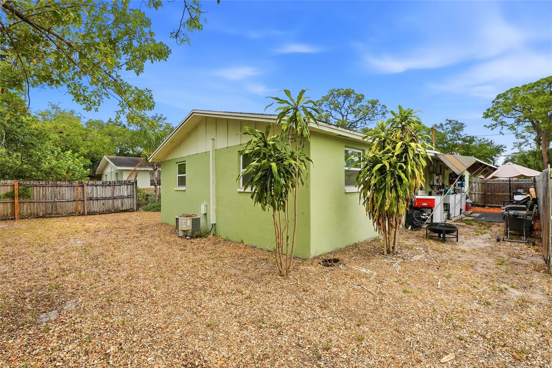 8040 47th Avenue N St Petersburg FL 33709