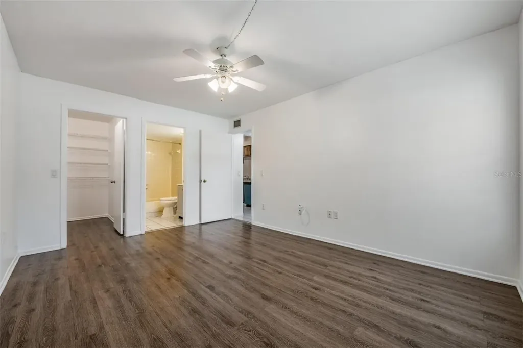 4208 Winding Moss Trail Tampa FL 33613