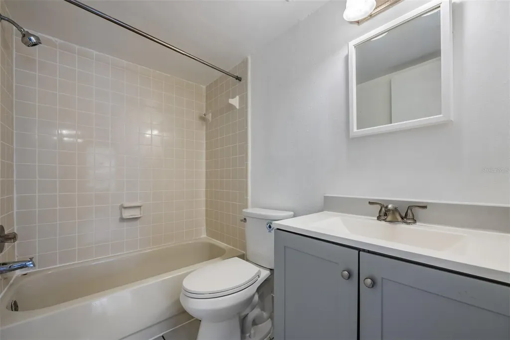 4208 Winding Moss Trail Tampa FL 33613