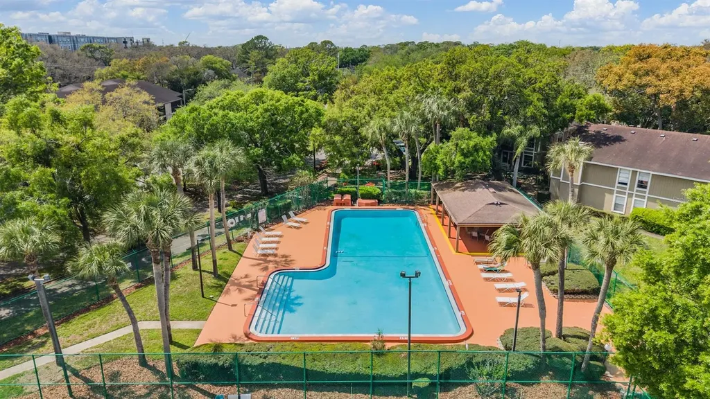 4208 Winding Moss Trail Tampa FL 33613