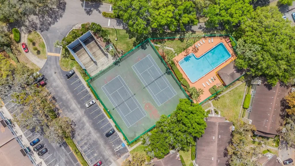 4208 Winding Moss Trail Tampa FL 33613