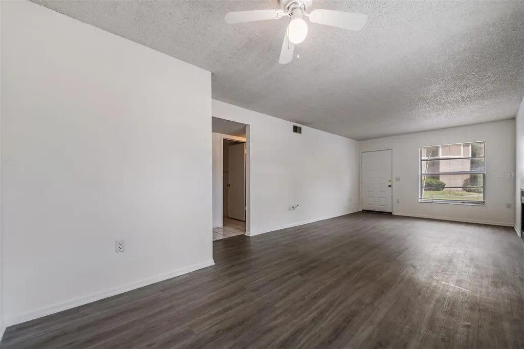 4208 Winding Moss Trail Tampa FL 33613