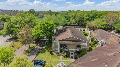4208 Winding Moss Trail Tampa FL 33613