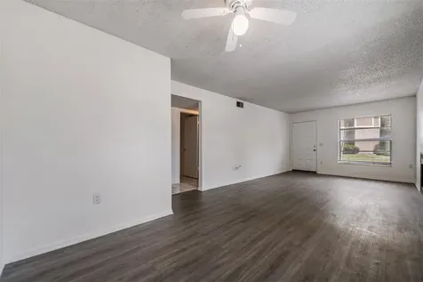 4208 Winding Moss Trail Tampa FL 33613