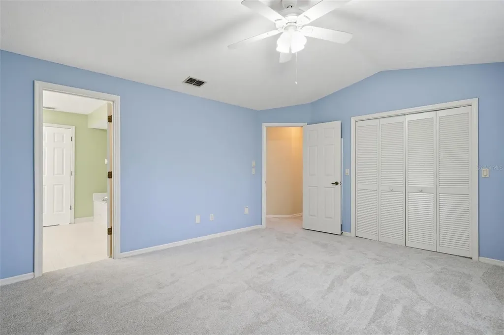 6068 W Douneray Loop Crystal River FL 34429