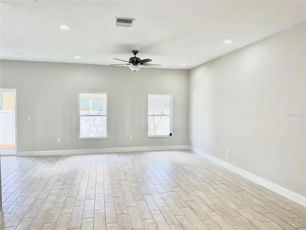 741 S Lee Avenue Orlando FL 32805