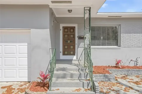 7125 5th Avenue N St Petersburg FL 33710