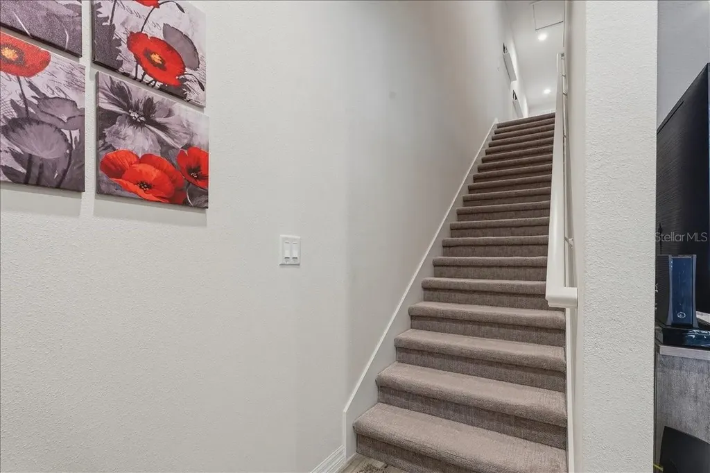 1962 Lake Ridge Boulevard Clearwater FL 33763