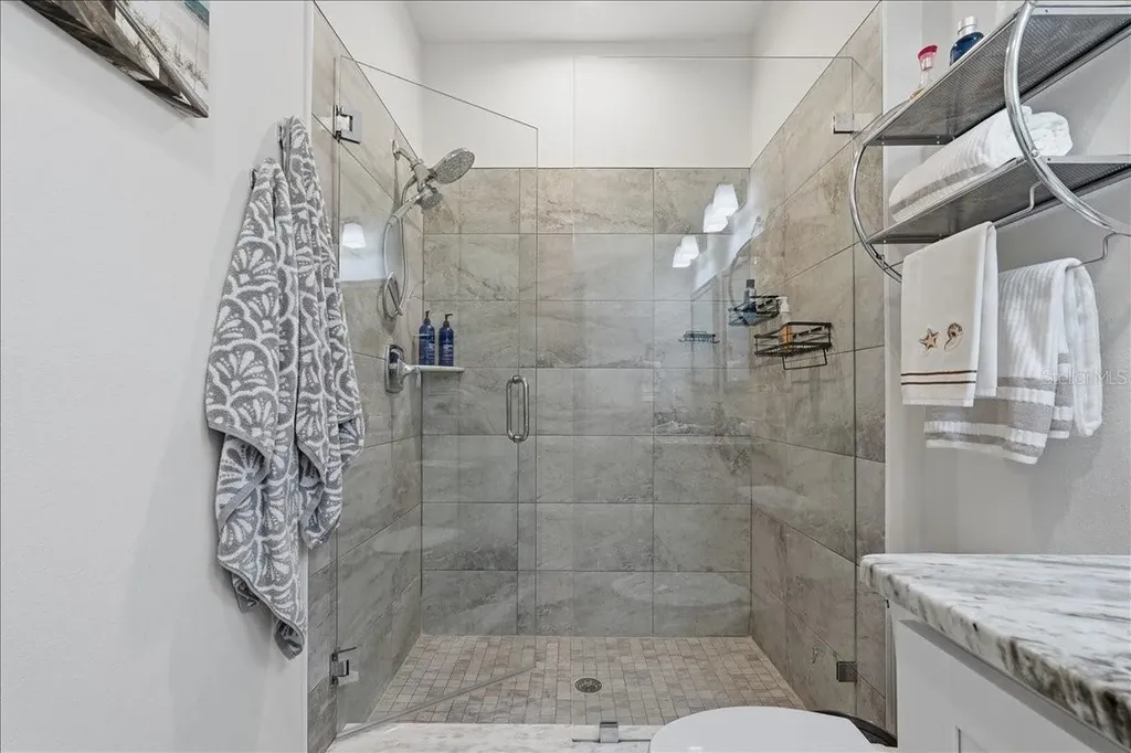 1962 Lake Ridge Boulevard Clearwater FL 33763