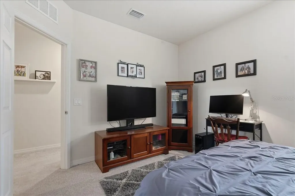 1962 Lake Ridge Boulevard Clearwater FL 33763