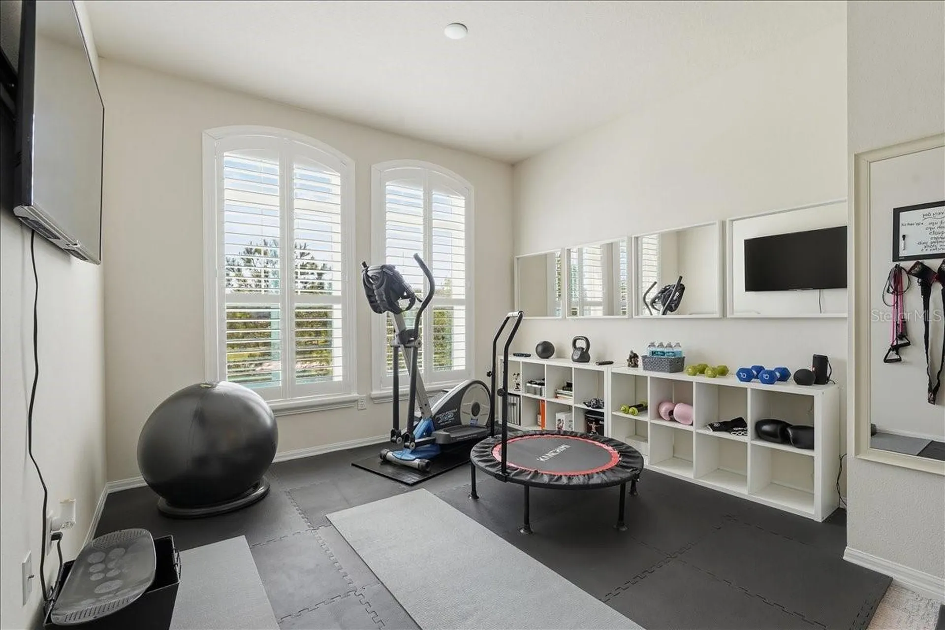 1962 Lake Ridge Boulevard Clearwater FL 33763