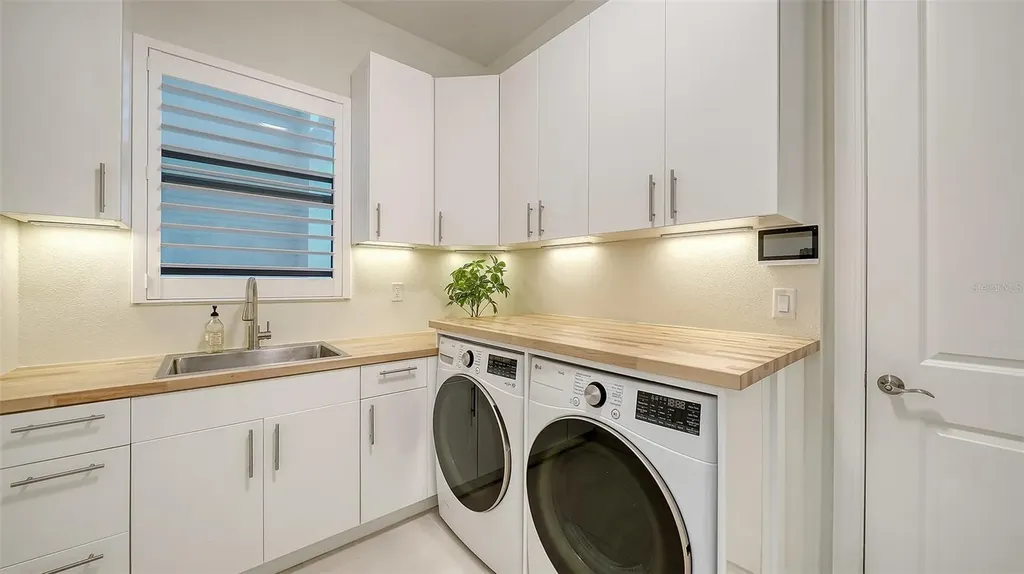 9104 Bernini Place Sarasota FL 34240