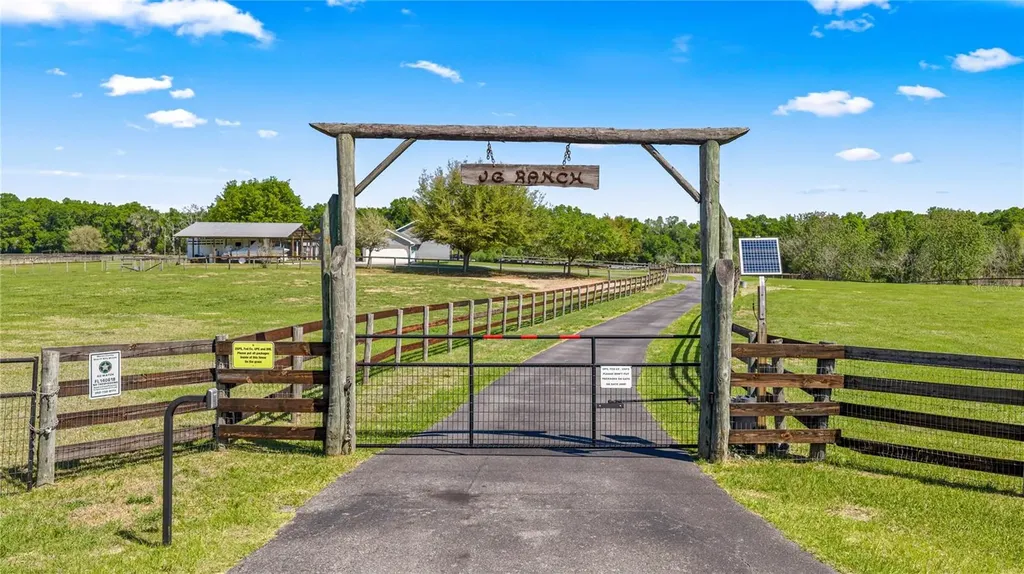 5665 SE 140th Street Summerfield FL 34491