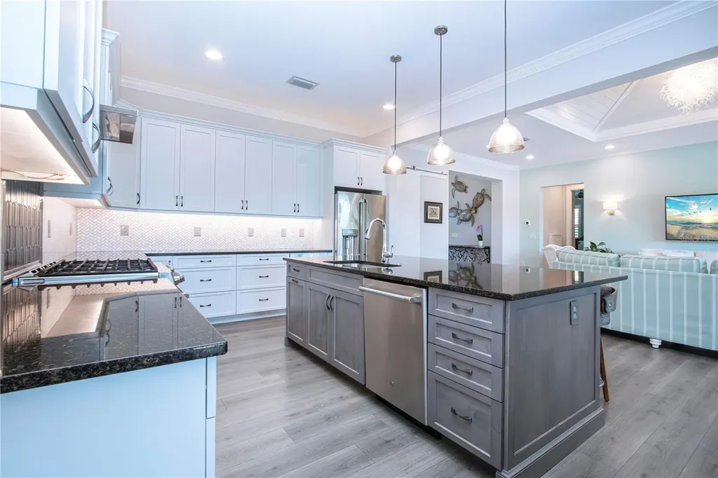 7732 Sandhill Lake Drive Sarasota FL 34241
