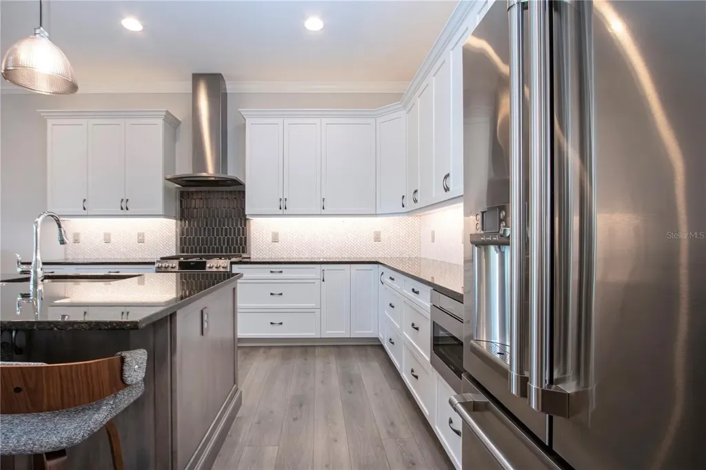 7732 Sandhill Lake Drive Sarasota FL 34241