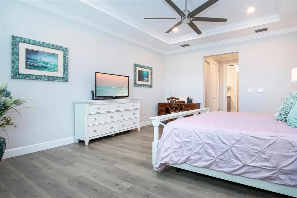 7732 Sandhill Lake Drive Sarasota FL 34241