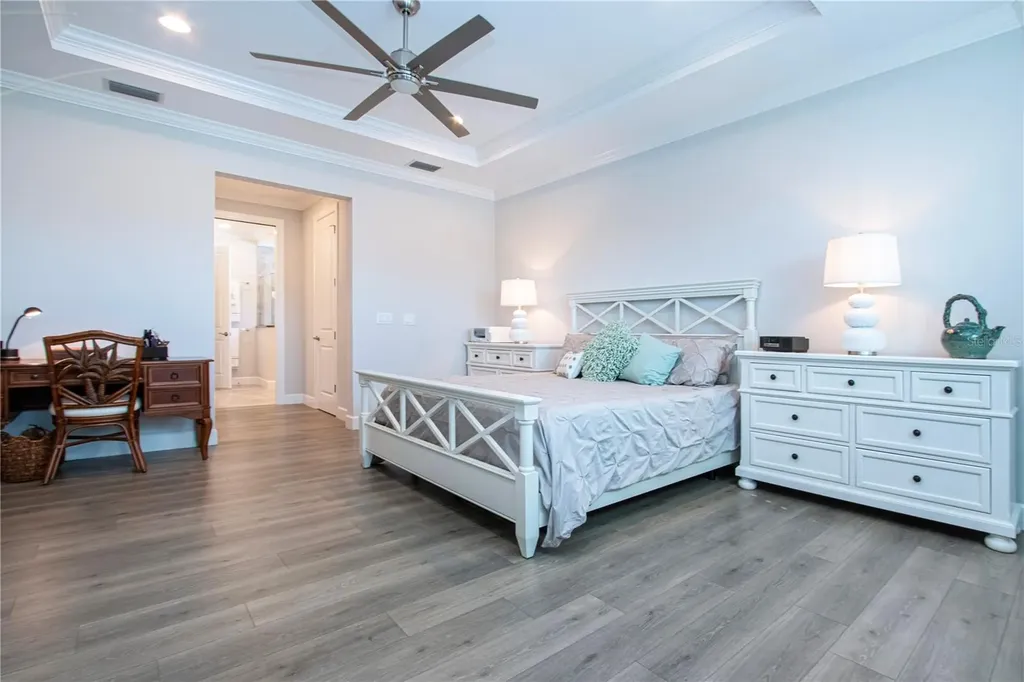 7732 Sandhill Lake Drive Sarasota FL 34241