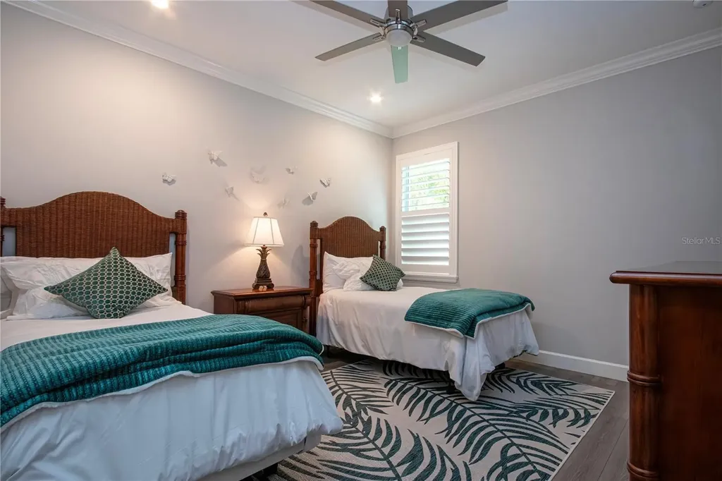 7732 Sandhill Lake Drive Sarasota FL 34241