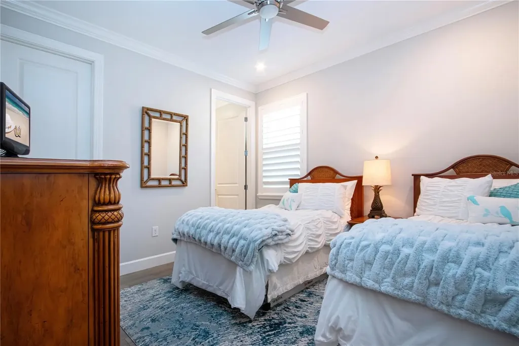 7732 Sandhill Lake Drive Sarasota FL 34241