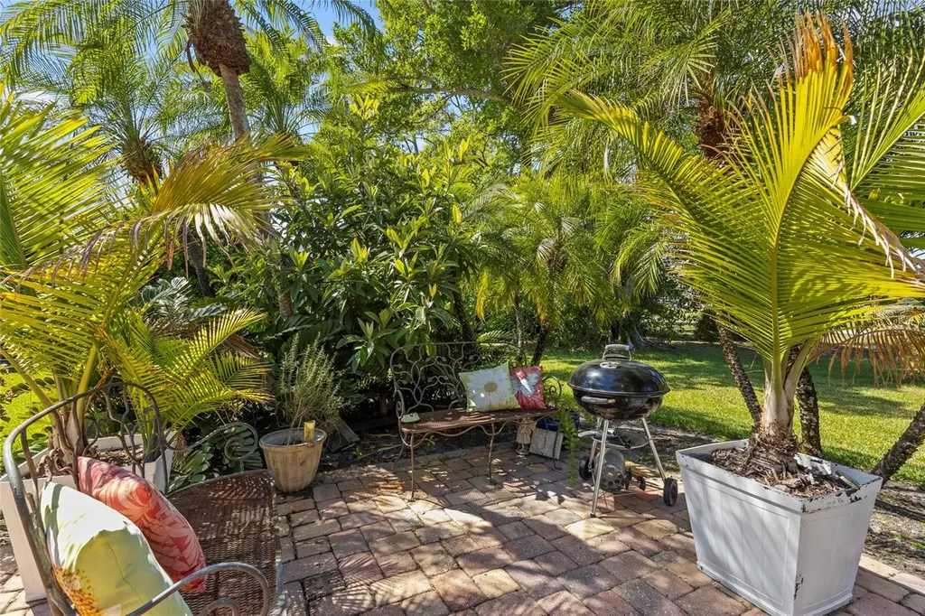 4255 Boca Pointe Drive Sarasota FL 34238