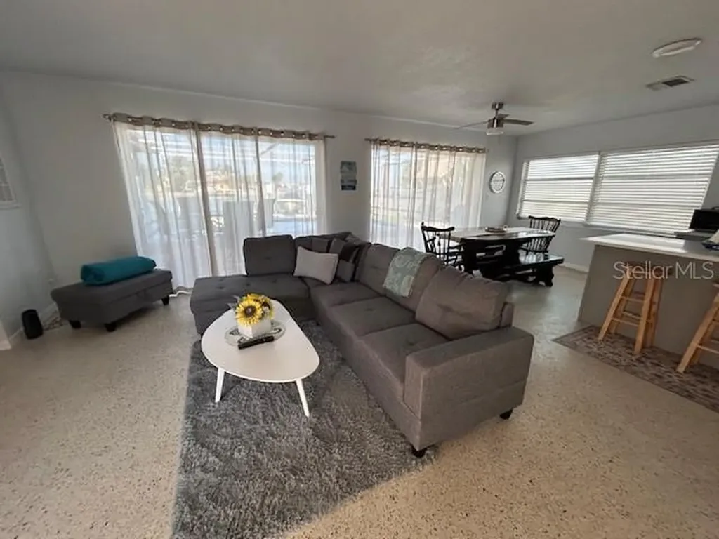 6901 Gulf Winds Drive St Pete Beach FL 33706