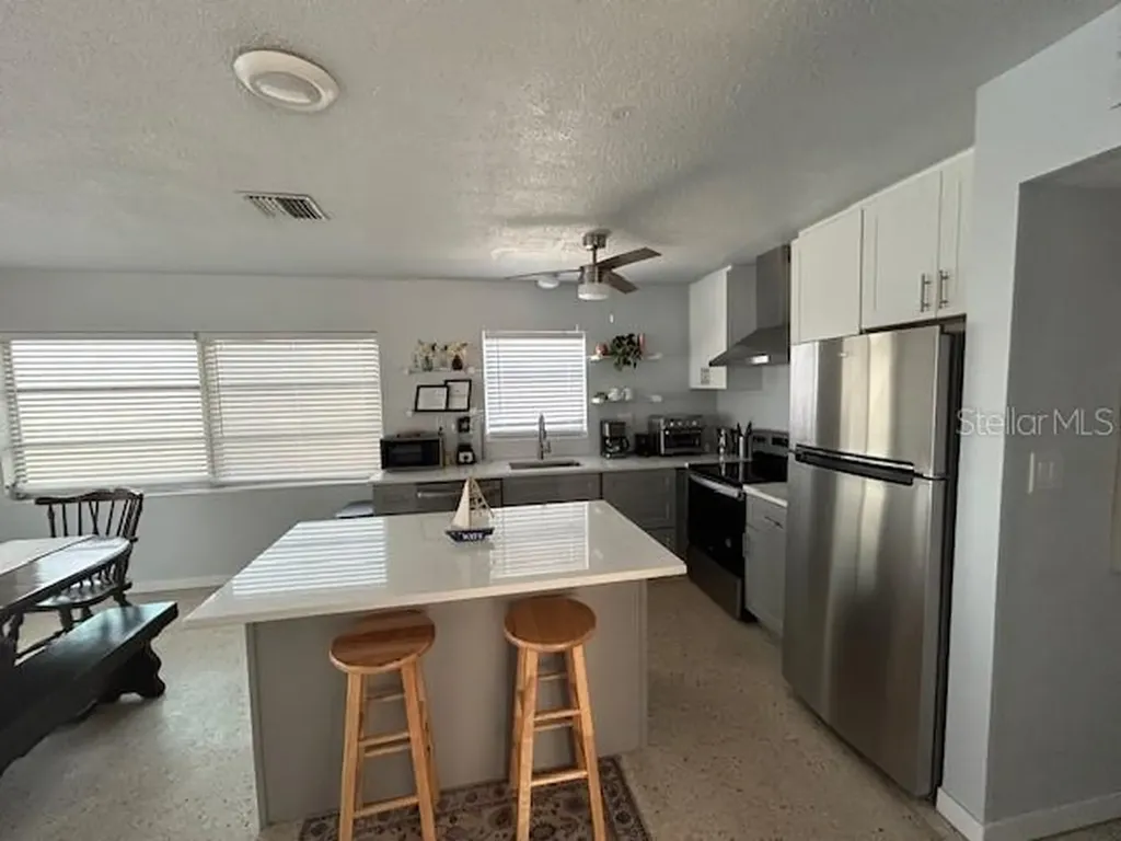 6901 Gulf Winds Drive St Pete Beach FL 33706