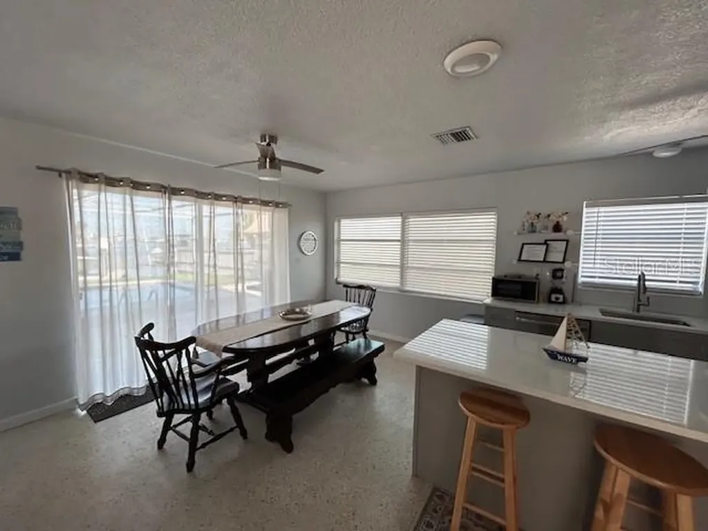 6901 Gulf Winds Drive St Pete Beach FL 33706