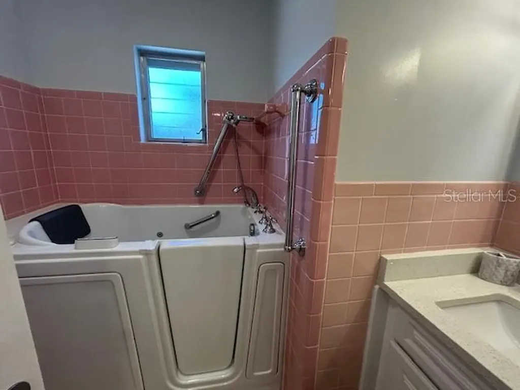 6901 Gulf Winds Drive St Pete Beach FL 33706