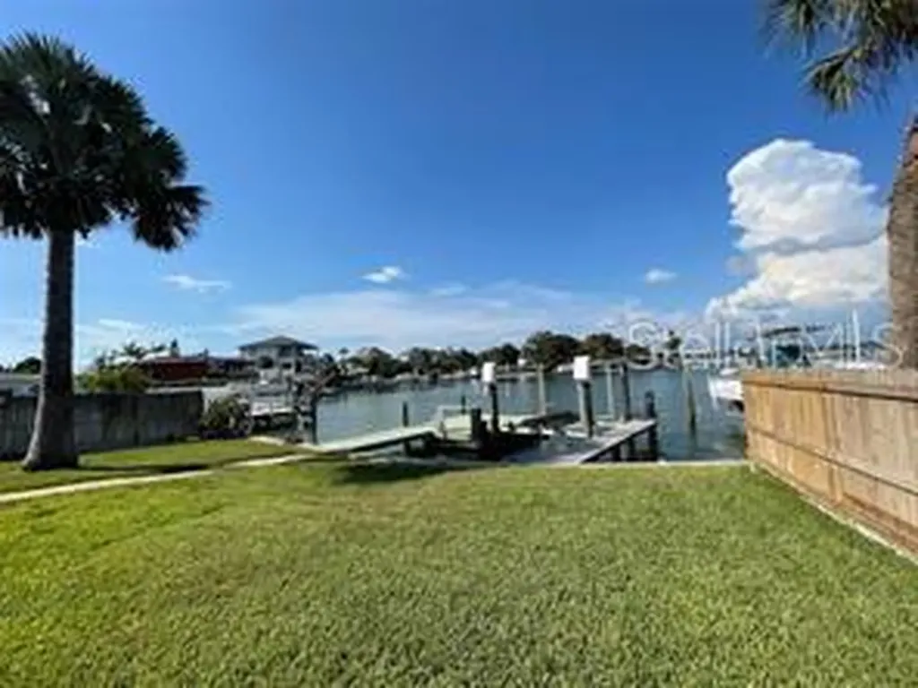 6901 Gulf Winds Drive St Pete Beach FL 33706