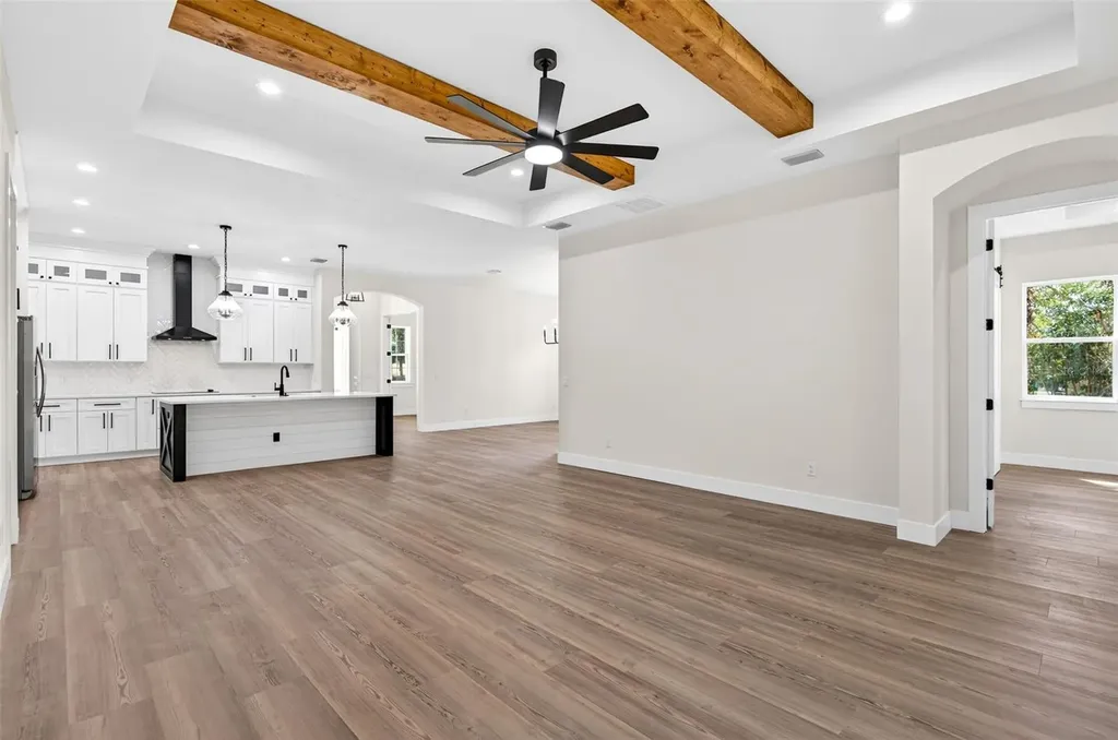 37700 Dixie Avenue Dade City FL 33525