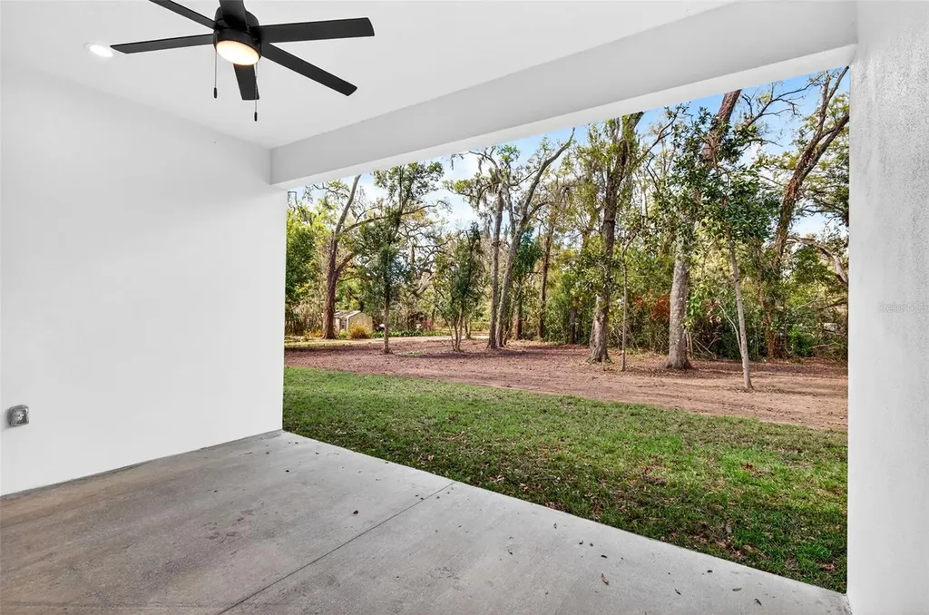 37700 Dixie Avenue Dade City FL 33525