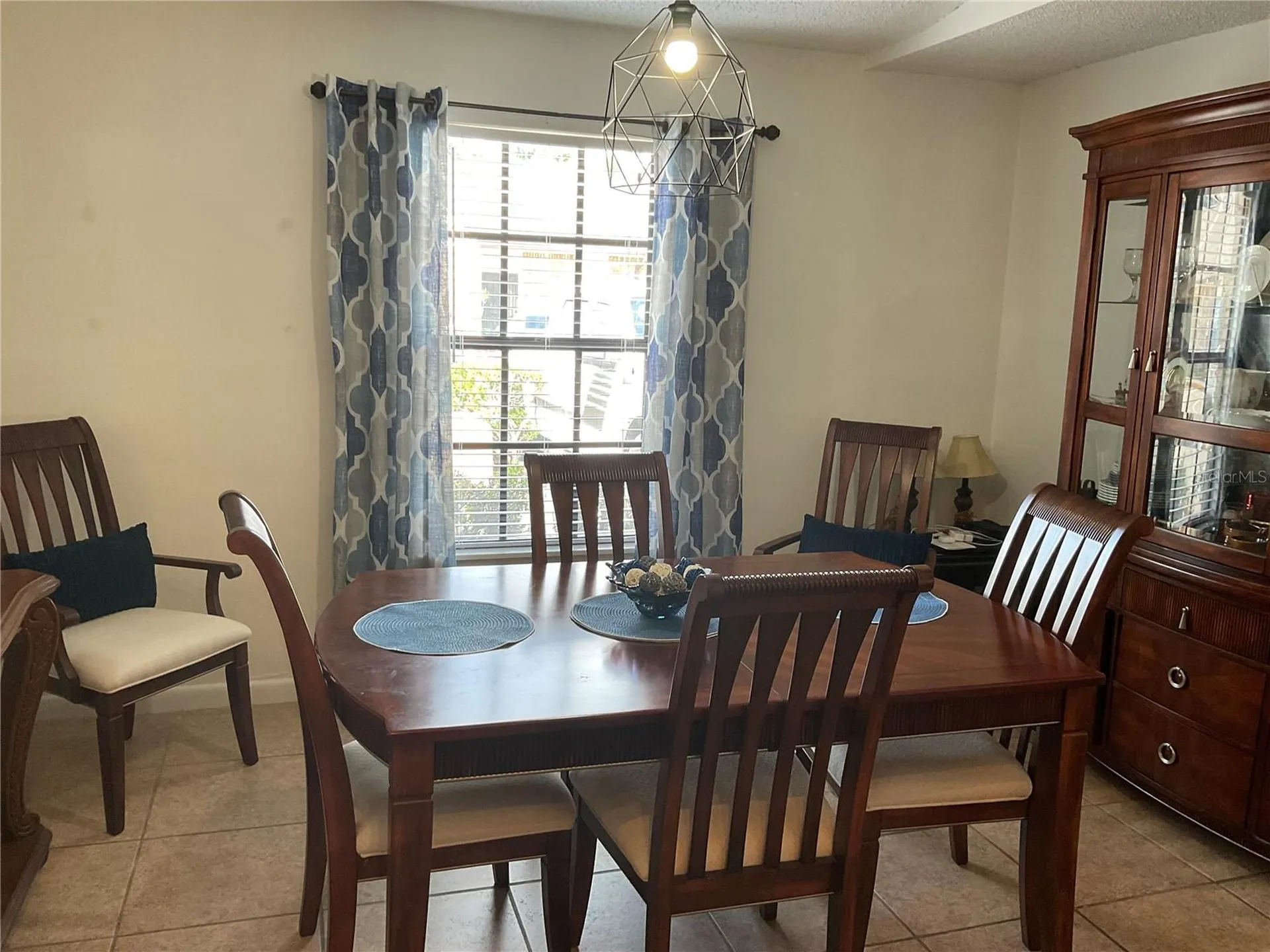 8701 Carroll Palm Place Tampa FL 33614