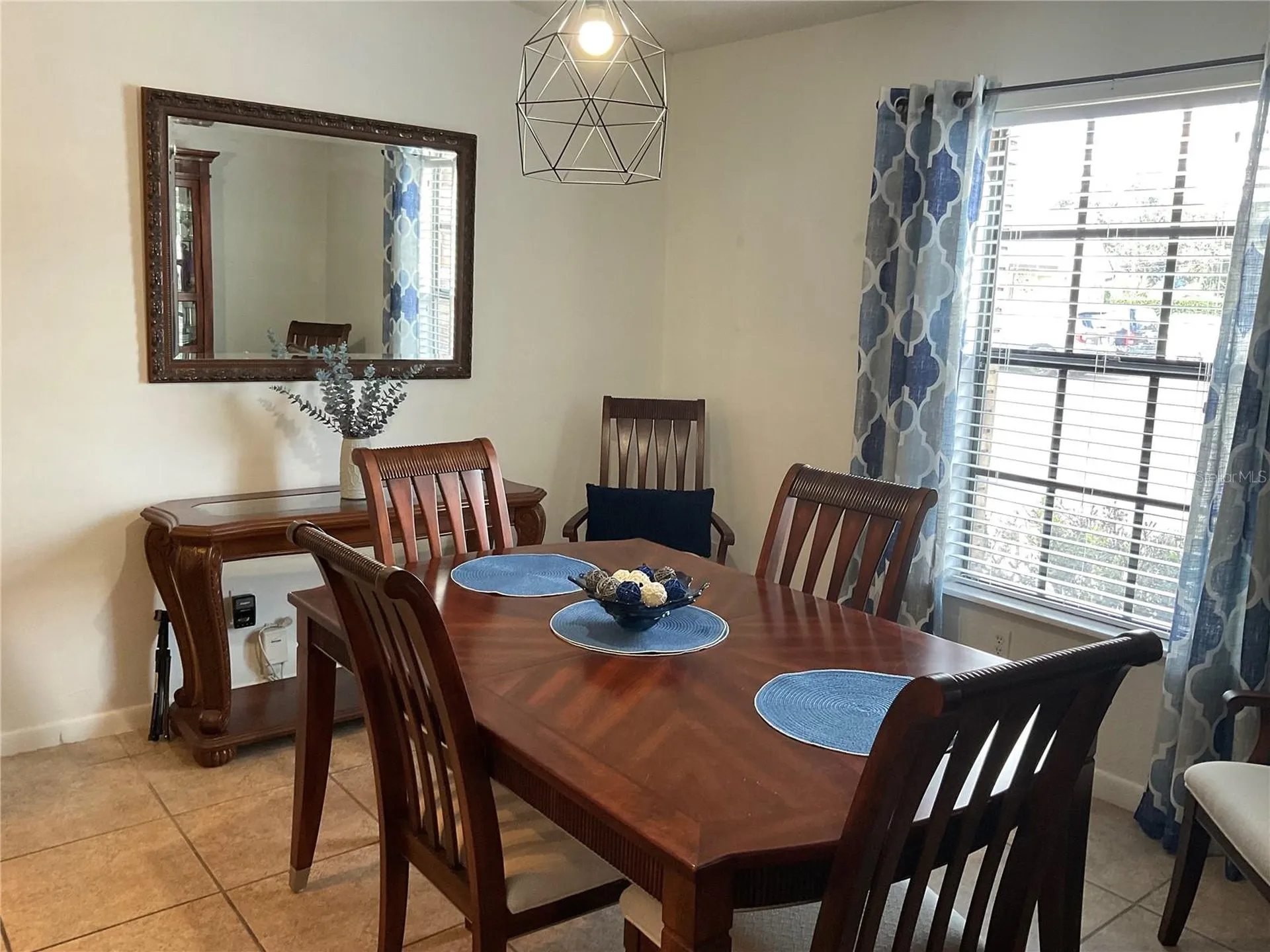 8701 Carroll Palm Place Tampa FL 33614