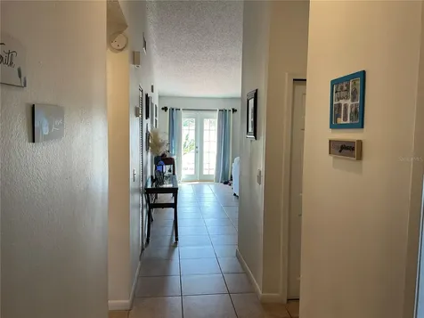 8701 Carroll Palm Place Tampa FL 33614