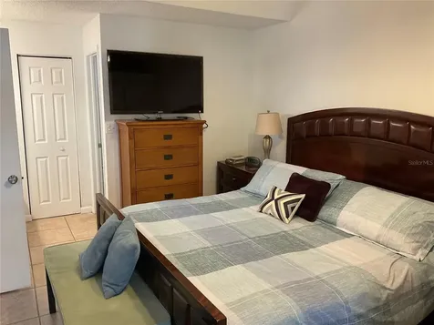 8701 Carroll Palm Place Tampa FL 33614