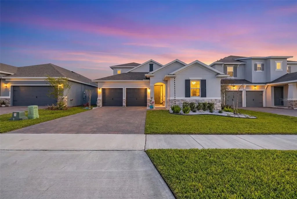4542 Lions Gate Avenue Clermont FL 34711