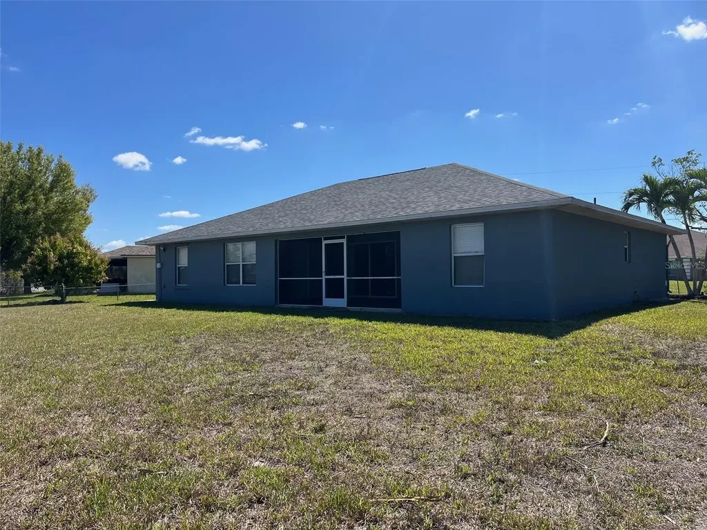 2653 NW 9th Street Cape Coral FL 33993