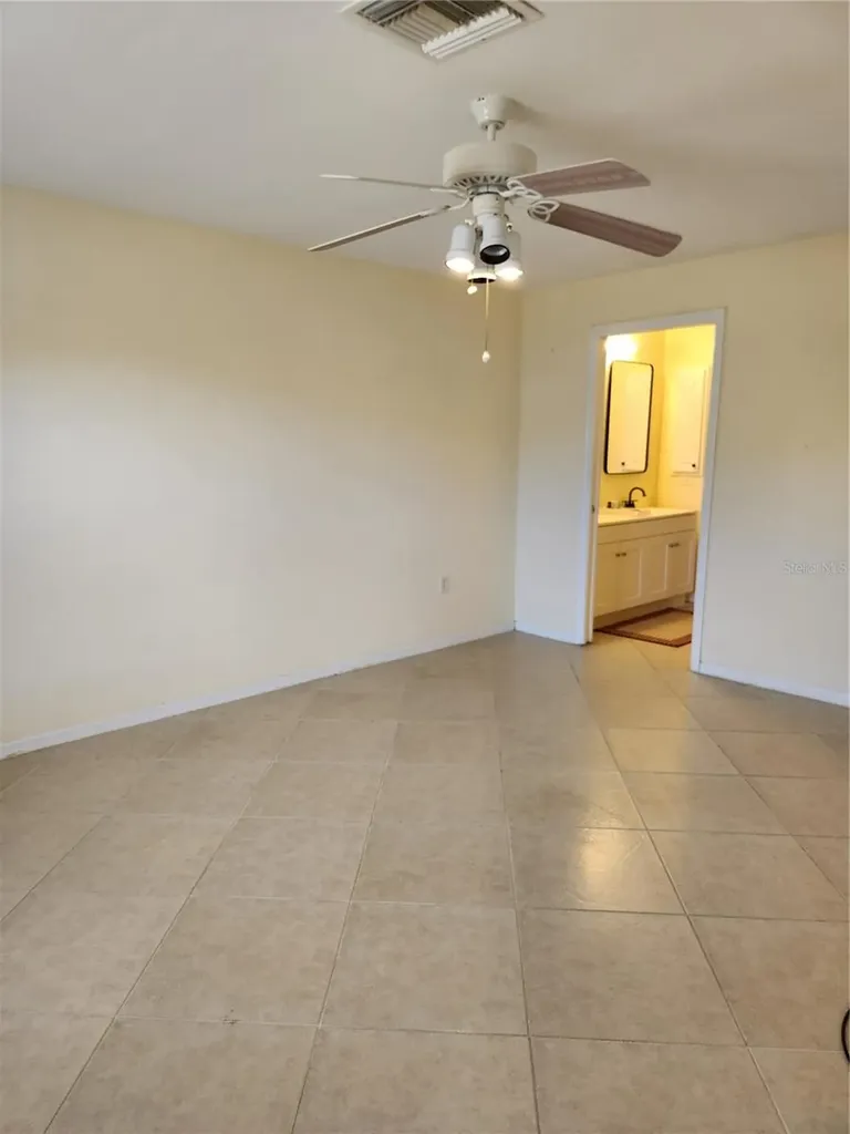 2653 NW 9th Street Cape Coral FL 33993